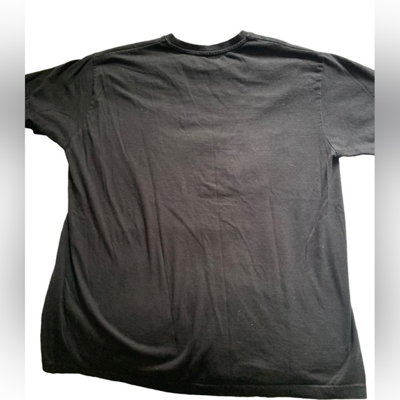 Def Leppard Christmas Tee - Picture 2 of 2